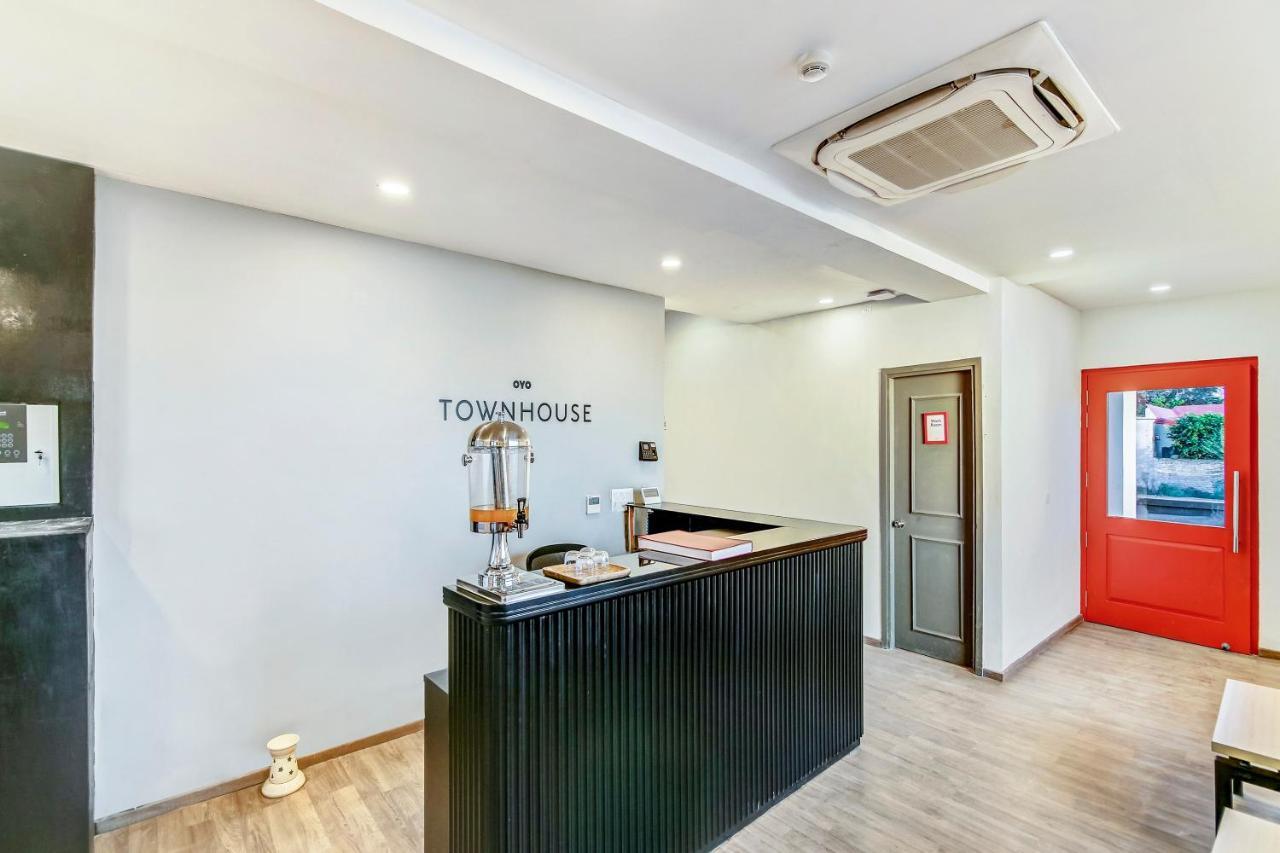 Townhouse Knowledge Park ||| Near Sharda University Greater Noida Kültér fotó